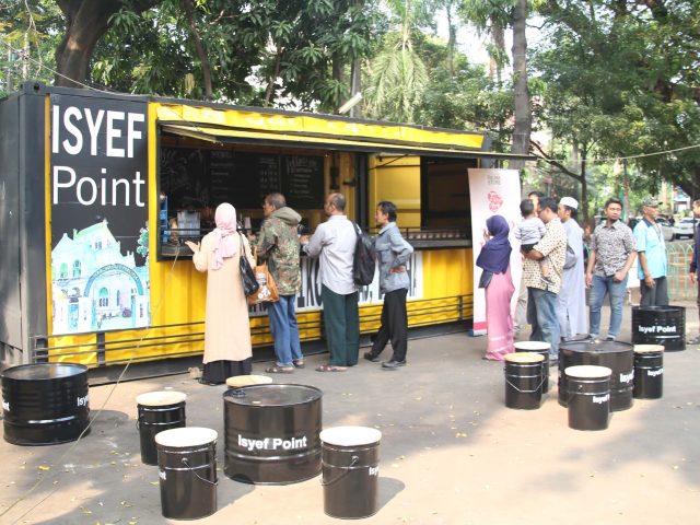 kuliner di sekitar masjid cut meutia