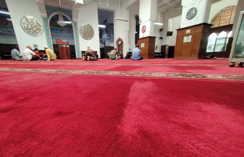 Semerbak Parfum Sulthon di Karpet Masjid Cut Meutia, Bagai Aroma Masjid Nabawi