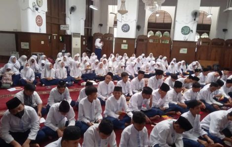 SMP Al-Falah Gelar Tour Religi di Masjid Cut Meutia