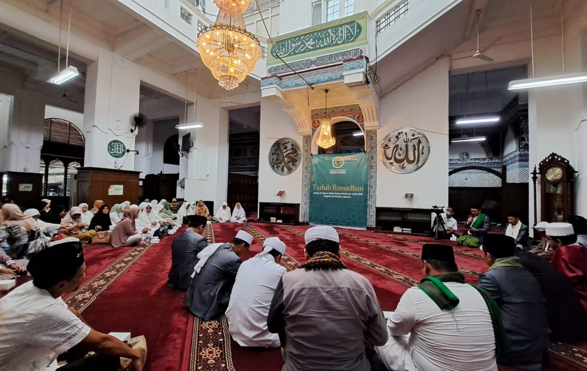 5 Keutamaan Datang ke Masjid sebelum Adzan