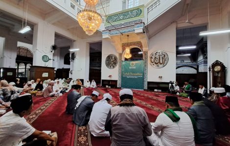 5 Keutamaan Datang ke Masjid sebelum Adzan