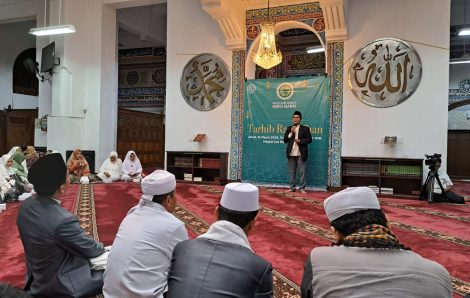 14 Tata Cara Berada di Masjid, Menjaga Kesucian dan Keberkahan