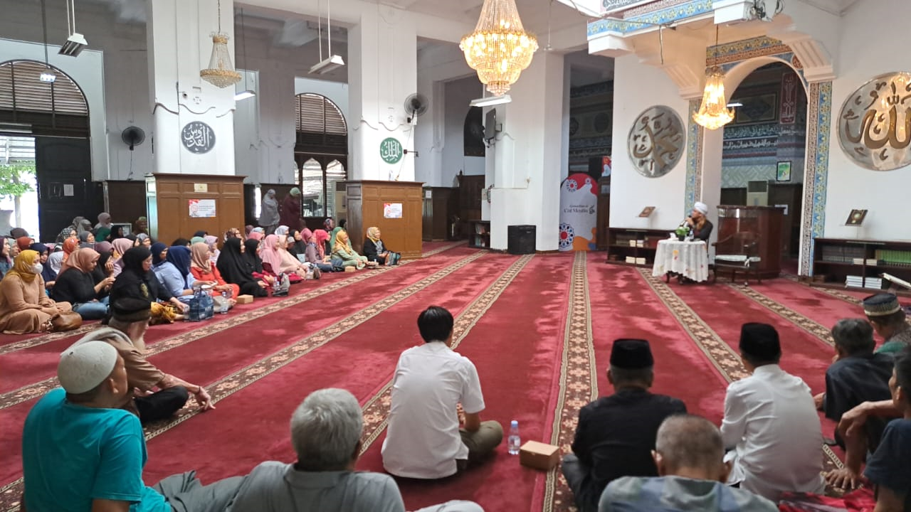 Ngaji Bahas Silaturahmi Membawa Berkah Bersama Aa’ Reza di Masjid Cut Meutia