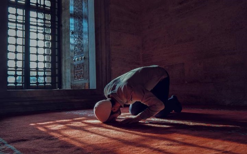 Malam Lailatul Qadar: Pengertian, Ciri-Ciri, dan Keutamaannya