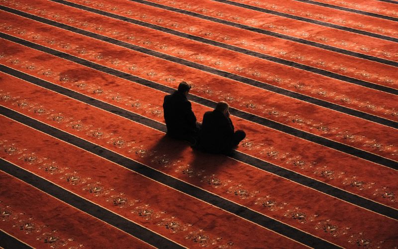 5 Keutamaan Shalat Tahajud yang Disarikan dari Alquran dan Hadits
