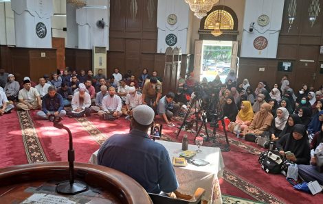 Etika Saat Menghadiri Pengajian di Masjid
