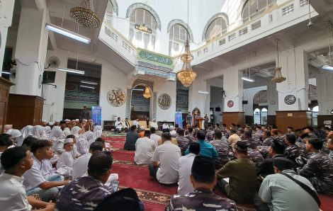TNI Angkatan Laut Gelar Maulid Nabi Muhammad di Masjid Cut Meutia