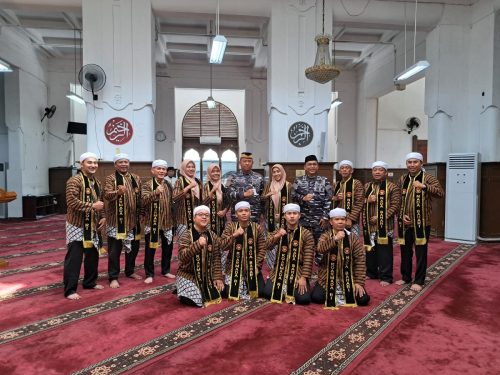 Maulid-Nabi-bersama-TNI-Angkatan-Laut-di-Masjid-Cut-Meutia-1