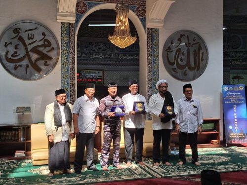 Maulid-Nabi-bersama-TNI-Angkatan-Laut-di-Masjid-Cut-Meutia-8