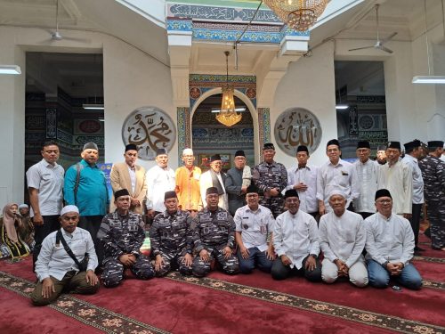 Maulid-Nabi-bersama-TNI-Angkatan-Laut-di-Masjid-Cut-Meutia-9