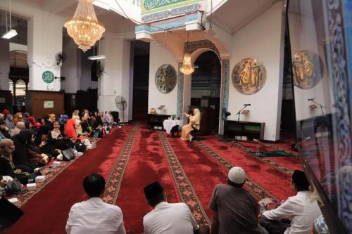 Pengajian Masjid Cut Meutia bersama Mamah Dedeh